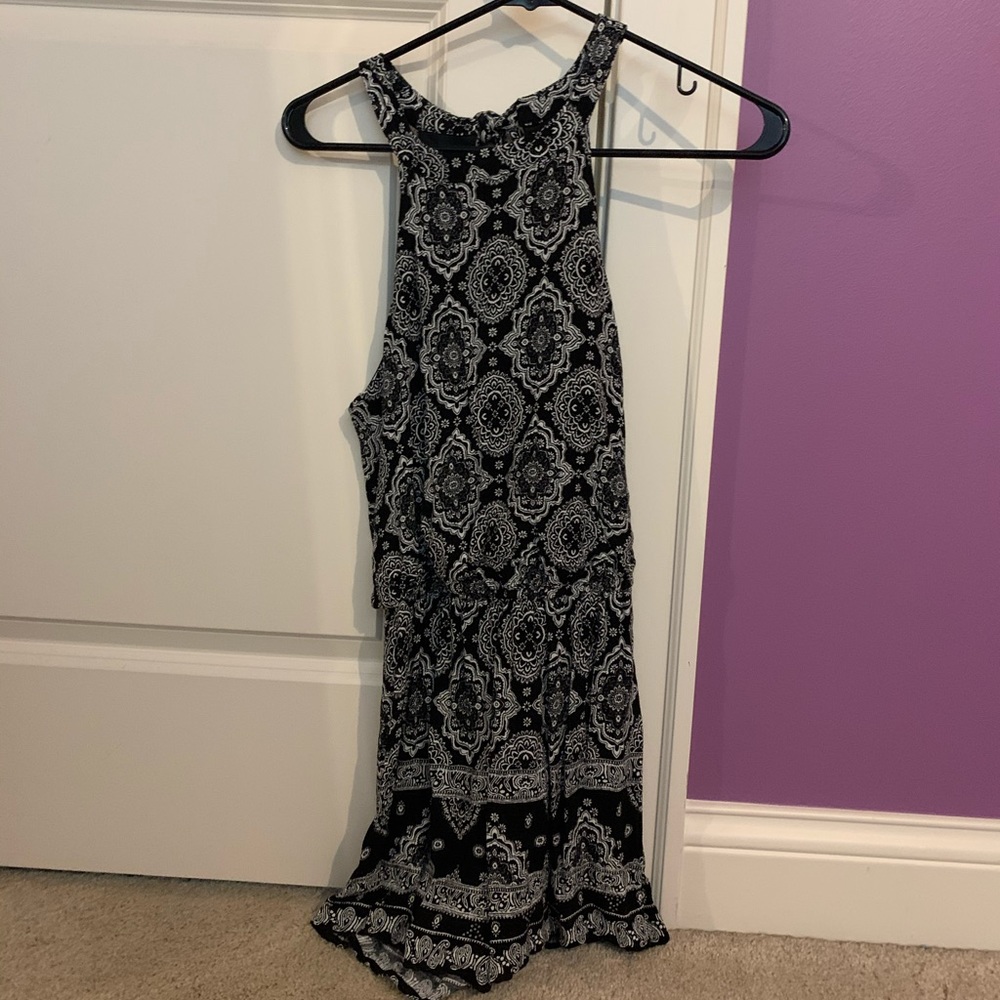 Altar’s State Black and White romper